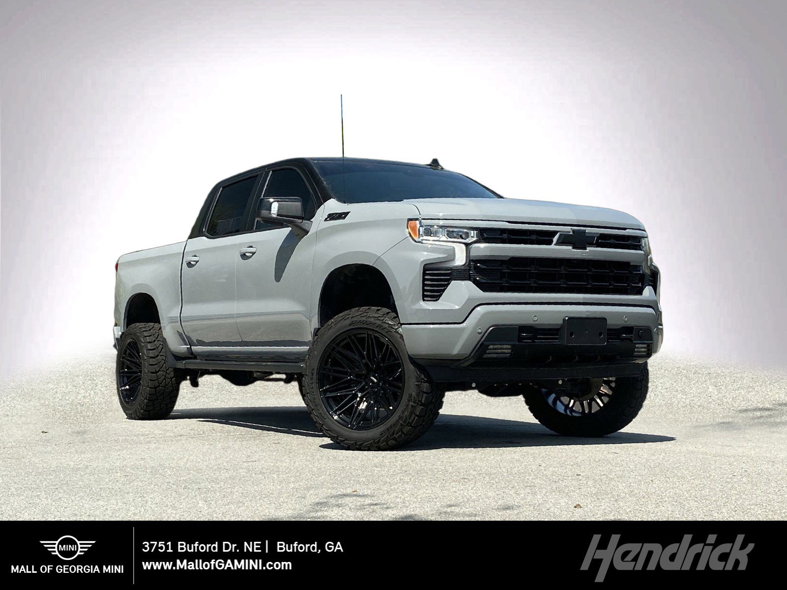 Used 2025 Chevrolet Silverado 1500 RST image 1