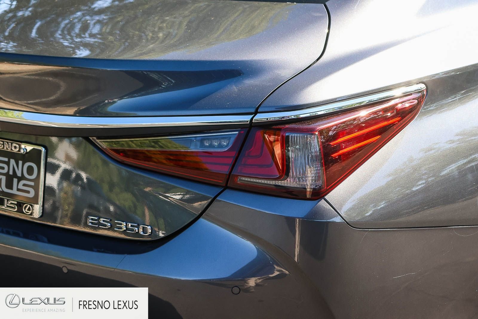 Used 2019 Lexus ES 350 w/ Premium Package image 7