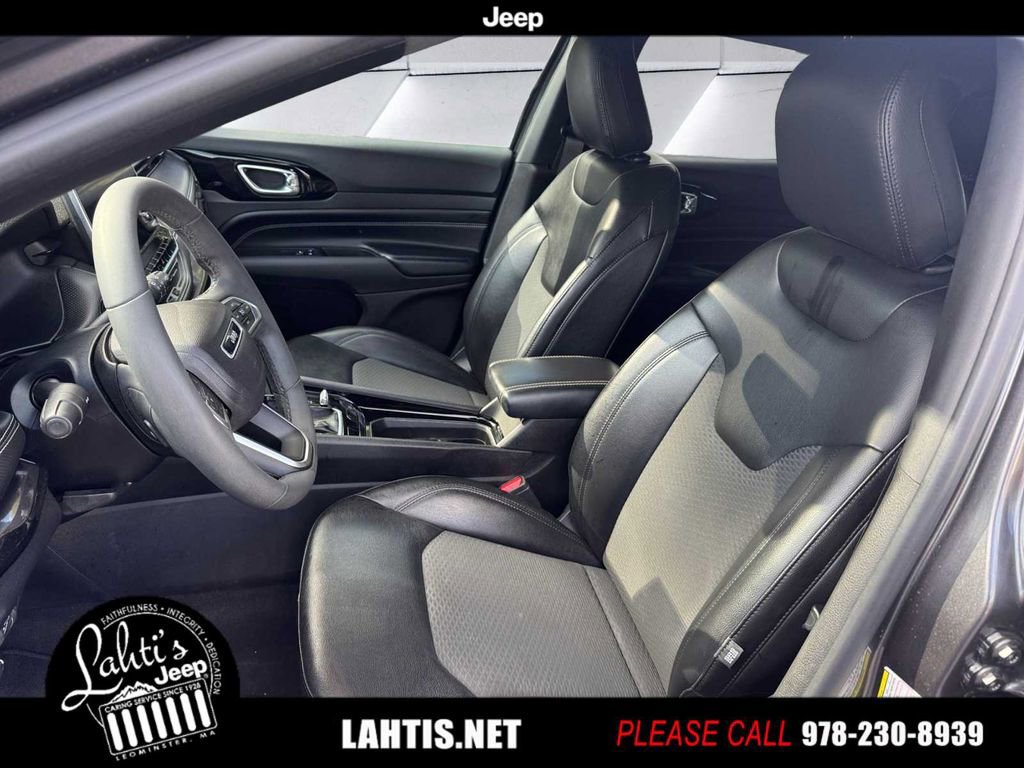 Certified 2022 Jeep Compass Altitude image 11