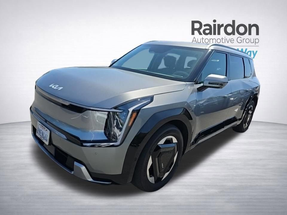 Certified 2024 Kia EV9 Land