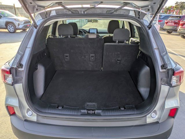Used 2022 Ford Escape SE image 10