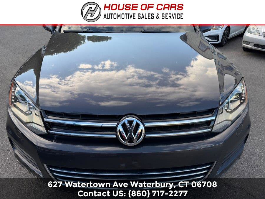 Used 2013 Volkswagen Touareg TDI AWD/4WD image 9