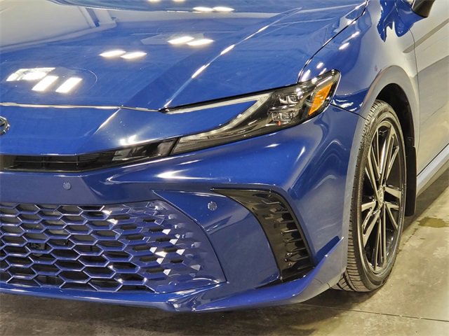 Used 2025 Toyota Camry XSE image 8