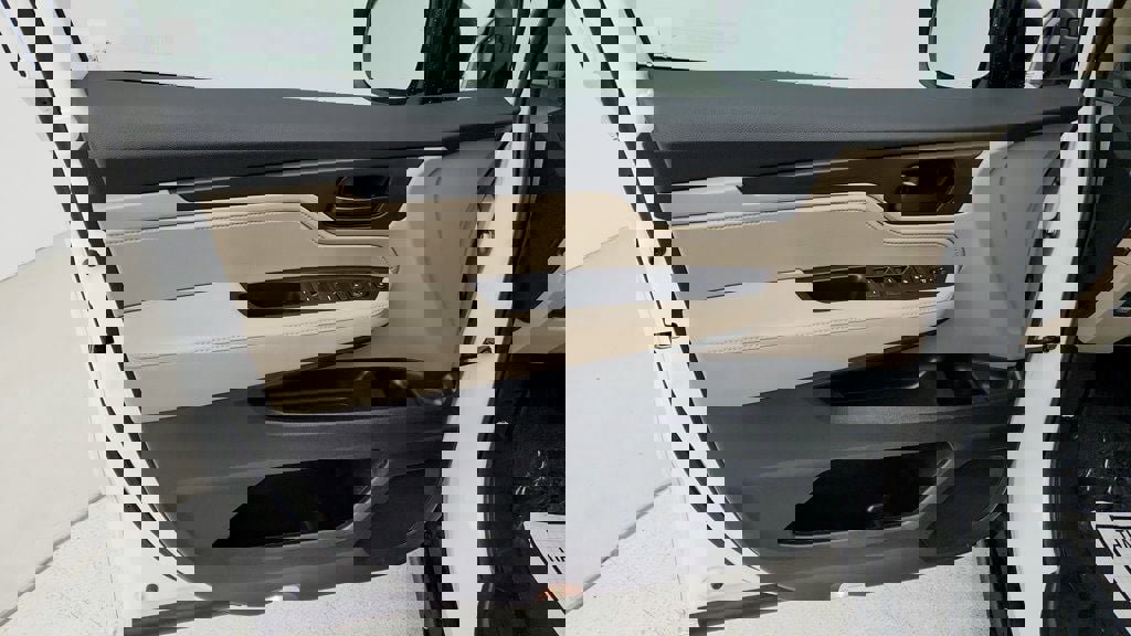 Used 2023 Honda Odyssey EX image 10