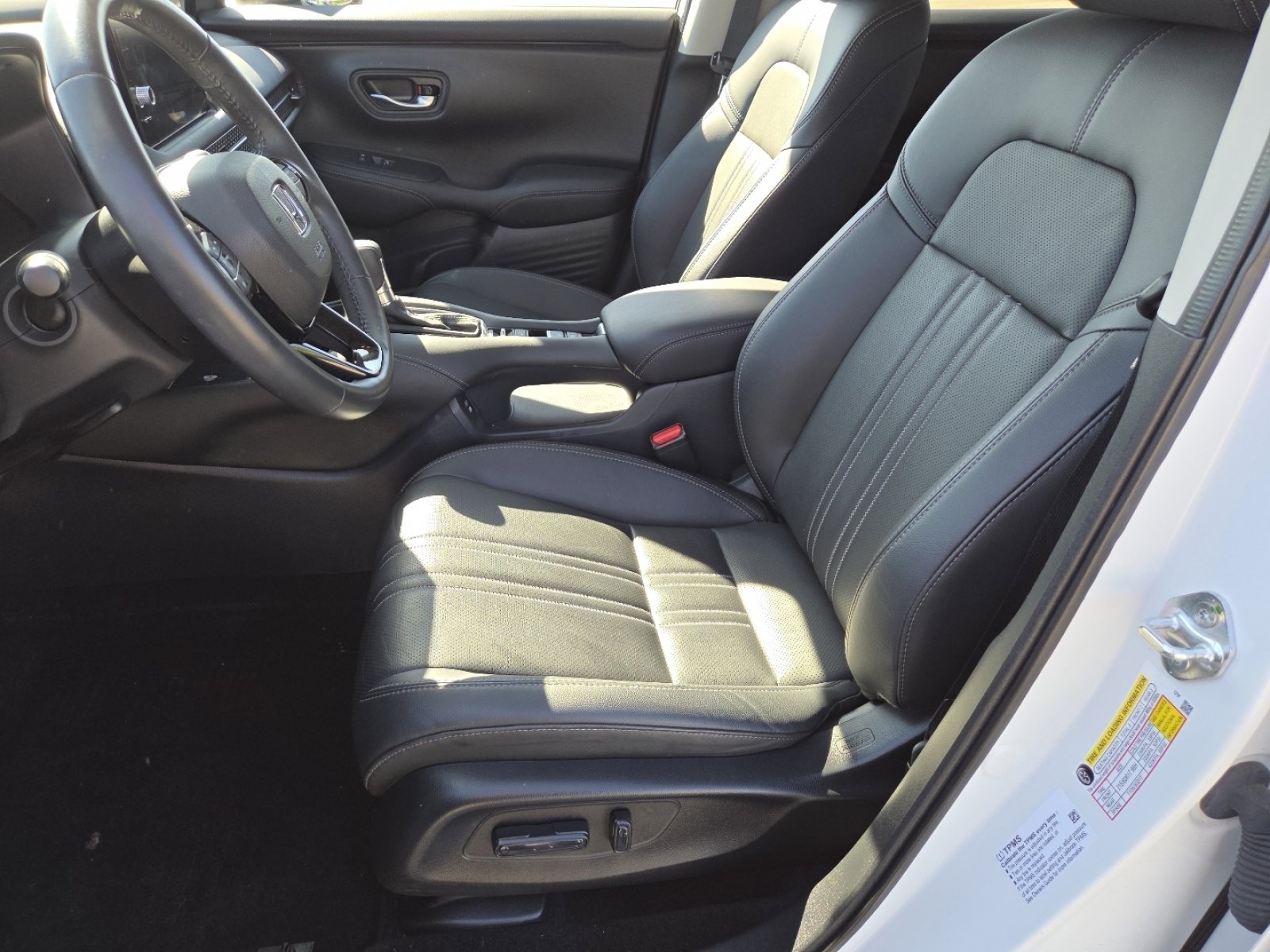 Used 2025 Honda HR-V EX-L image 25