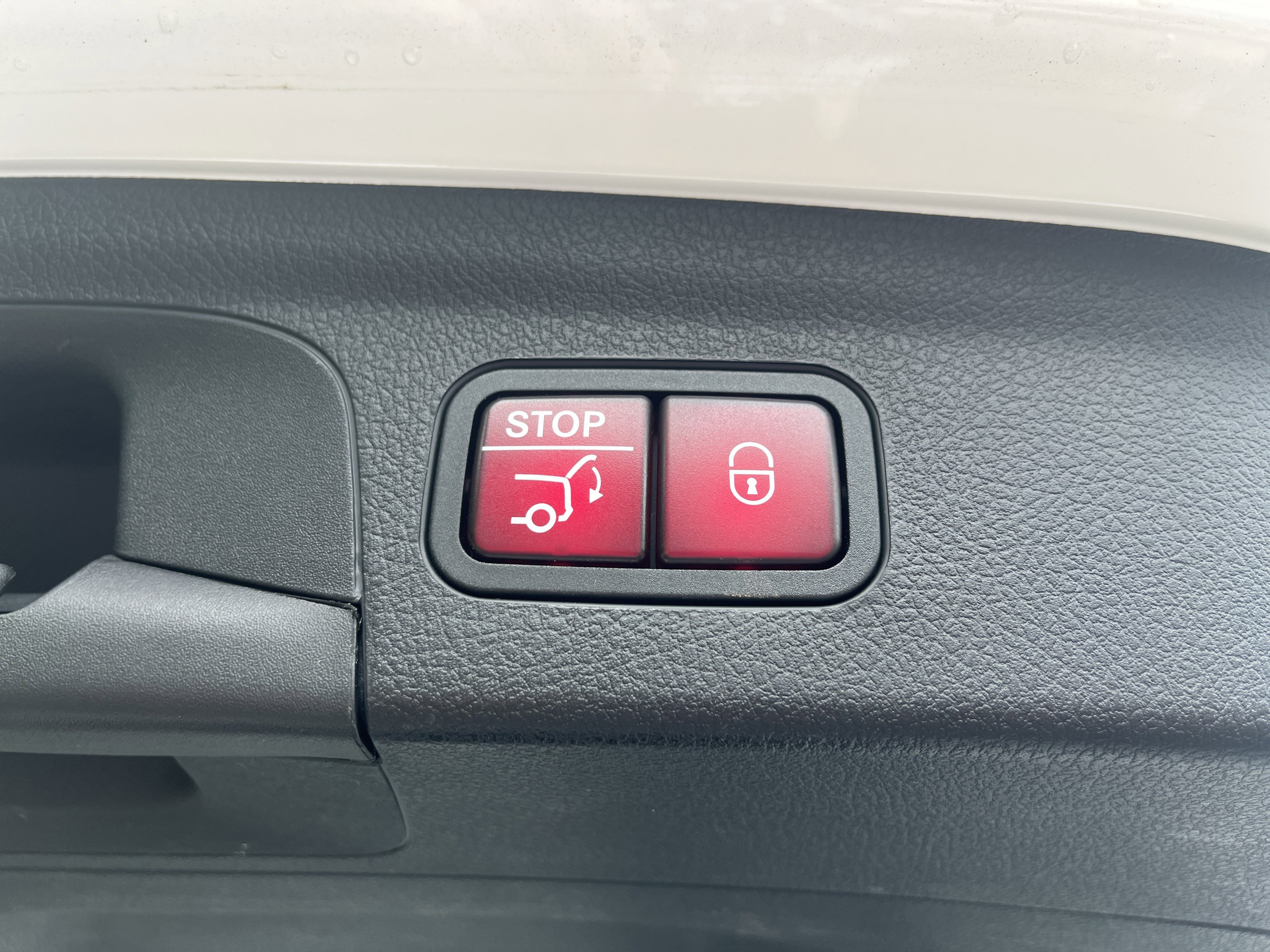 Used 2022 Mercedes-Benz GLE 350 4MATIC image 30