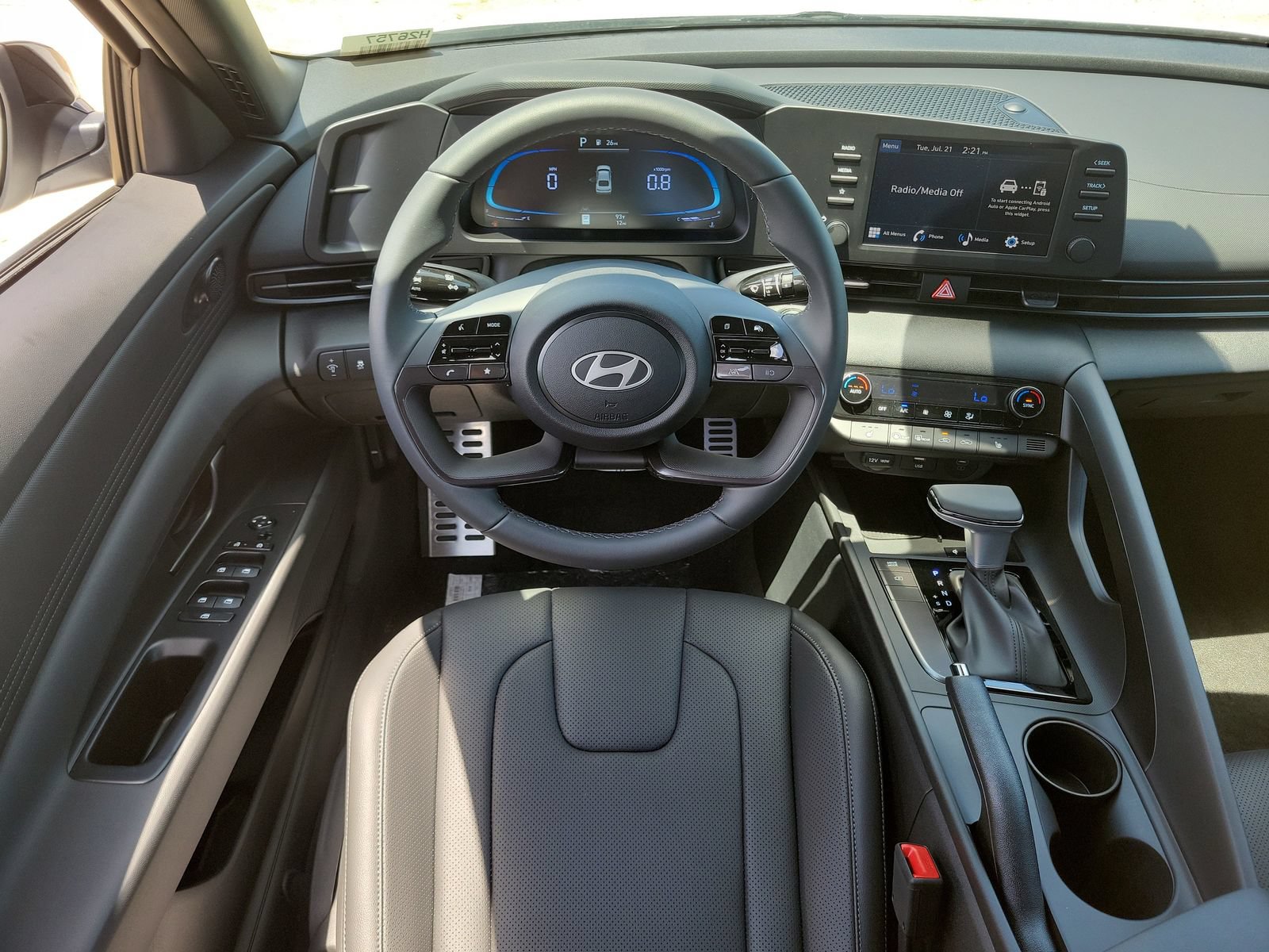 New 2026 Hyundai Elantra SEL Sport FWD image 7