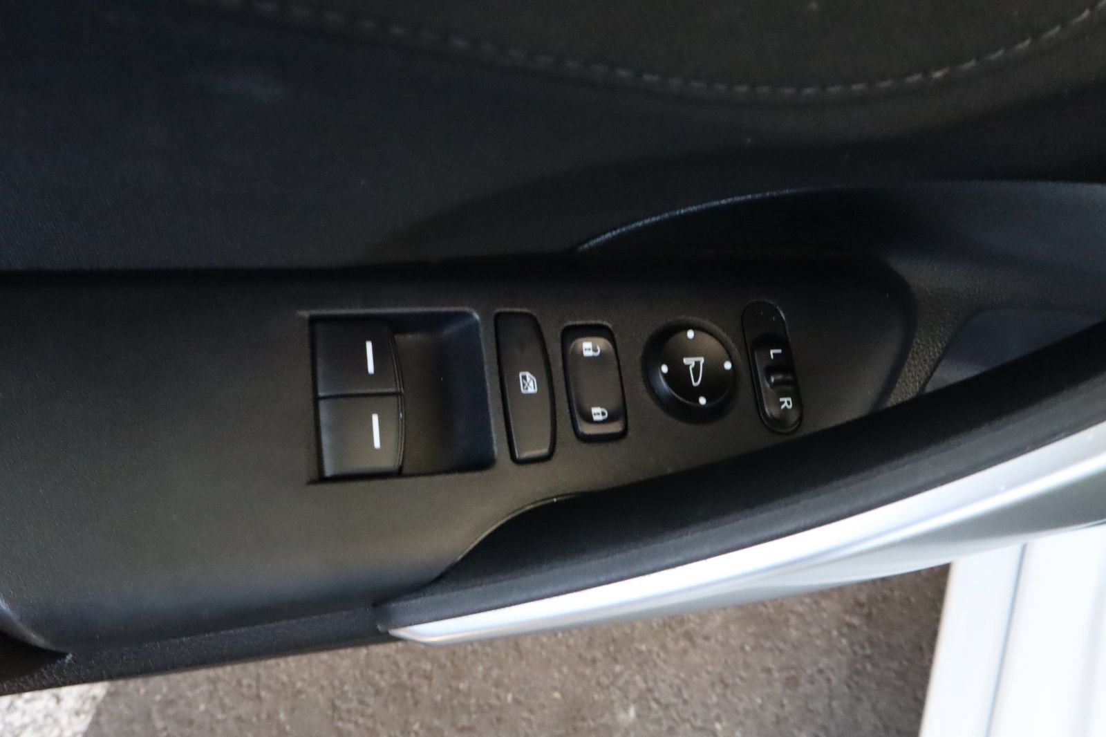 Used 2020 Honda Civic EX image 19