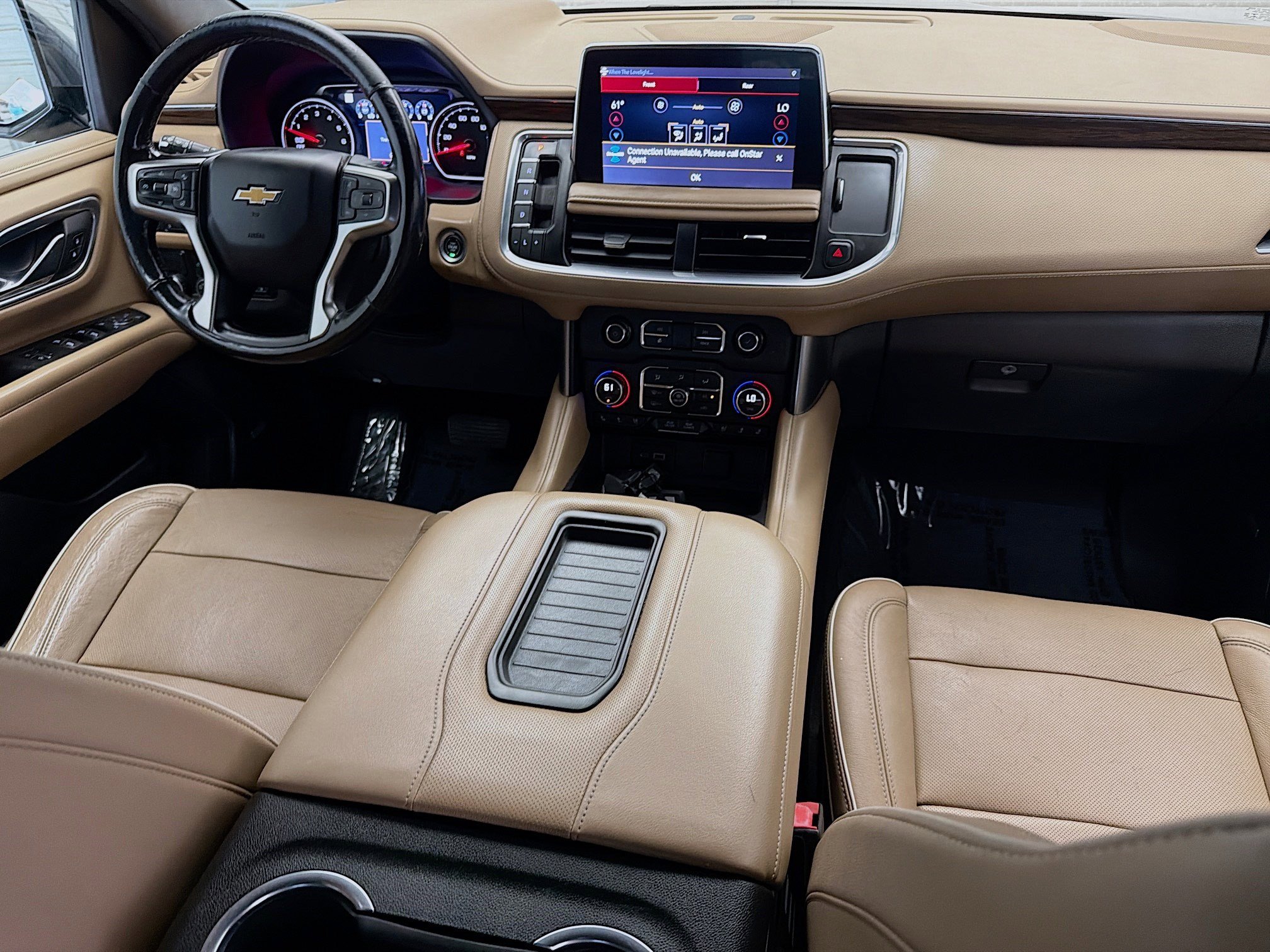 Used 2021 Chevrolet Suburban Premier w/ Premium Package RWD image 11