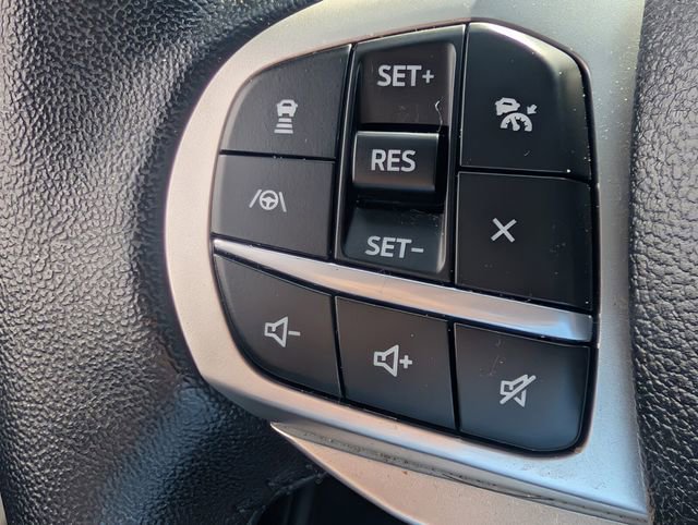 Used 2022 Ford Explorer XLT w/ Equipment Group 202A RWD image 27