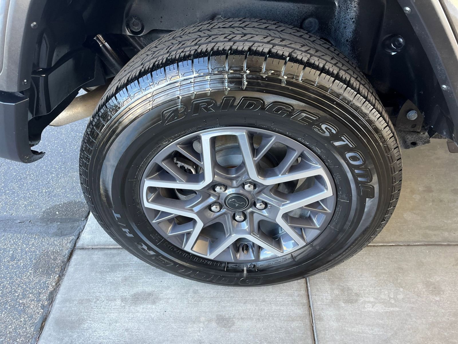 Used 2025 Jeep Wrangler Sahara image 30