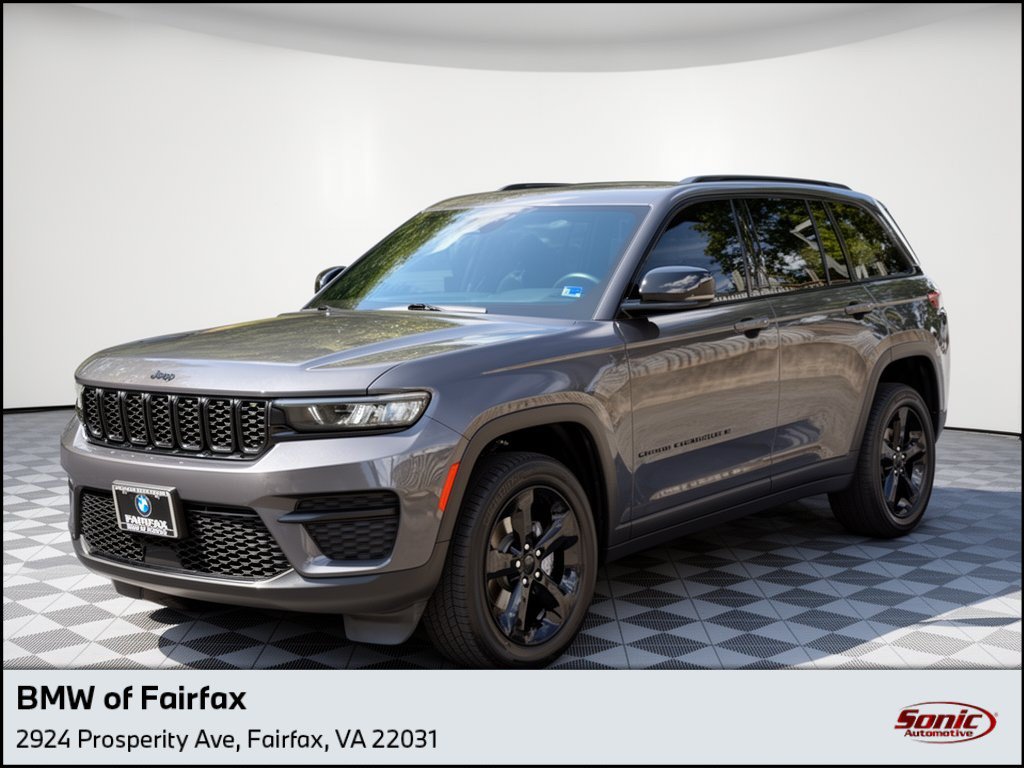 Used 2022 Jeep Grand Cherokee Altitude