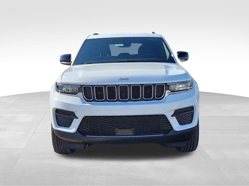 New 2025 Jeep Grand Cherokee Laredo X image 2
