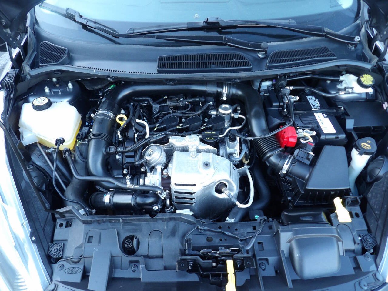 Used 2014 Ford Fiesta SE FWD image 14