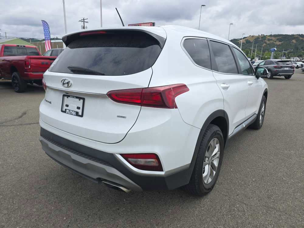 Used 2019 Hyundai Santa Fe SE AWD/4WD image 3