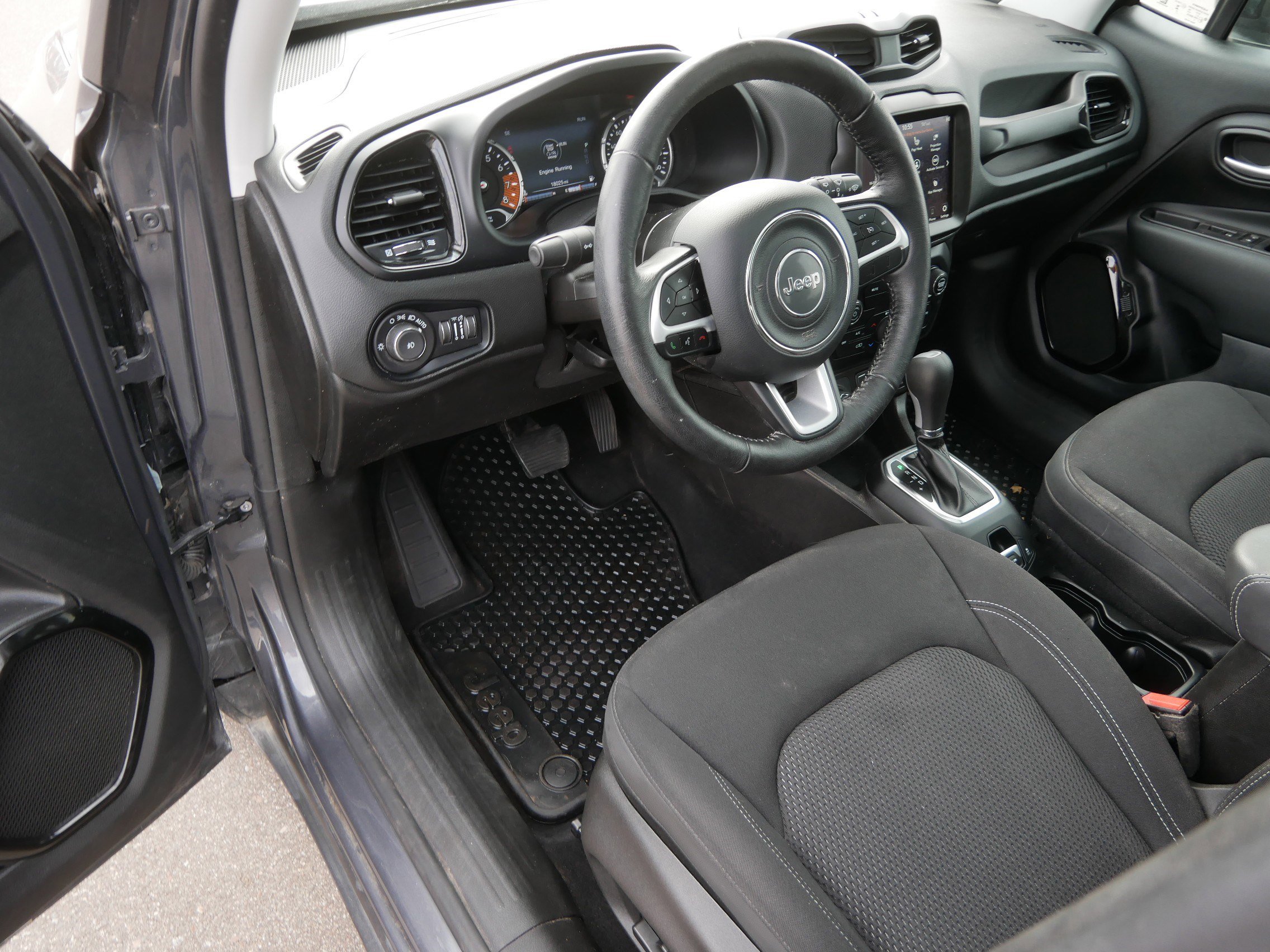 Used 2023 Jeep Renegade Altitude w/ Sun/Sound Group image 19