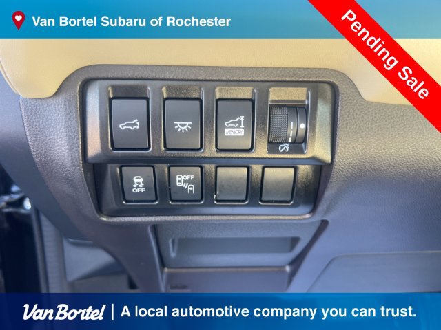 Used 2022 Subaru Ascent Limited AWD/4WD image 16