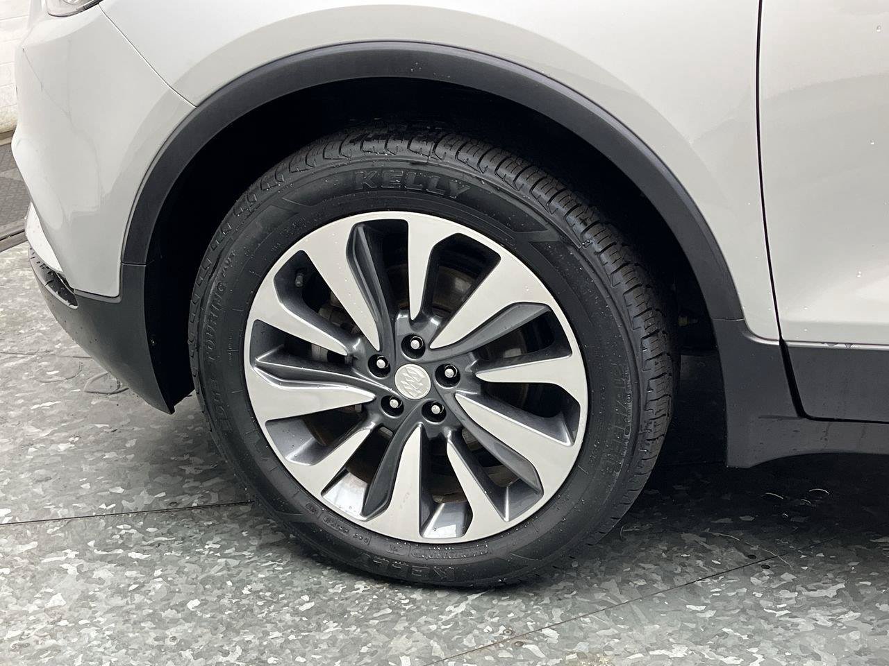 Used 2019 Buick Encore Essence w/ Safety Package II AWD/4WD image 31