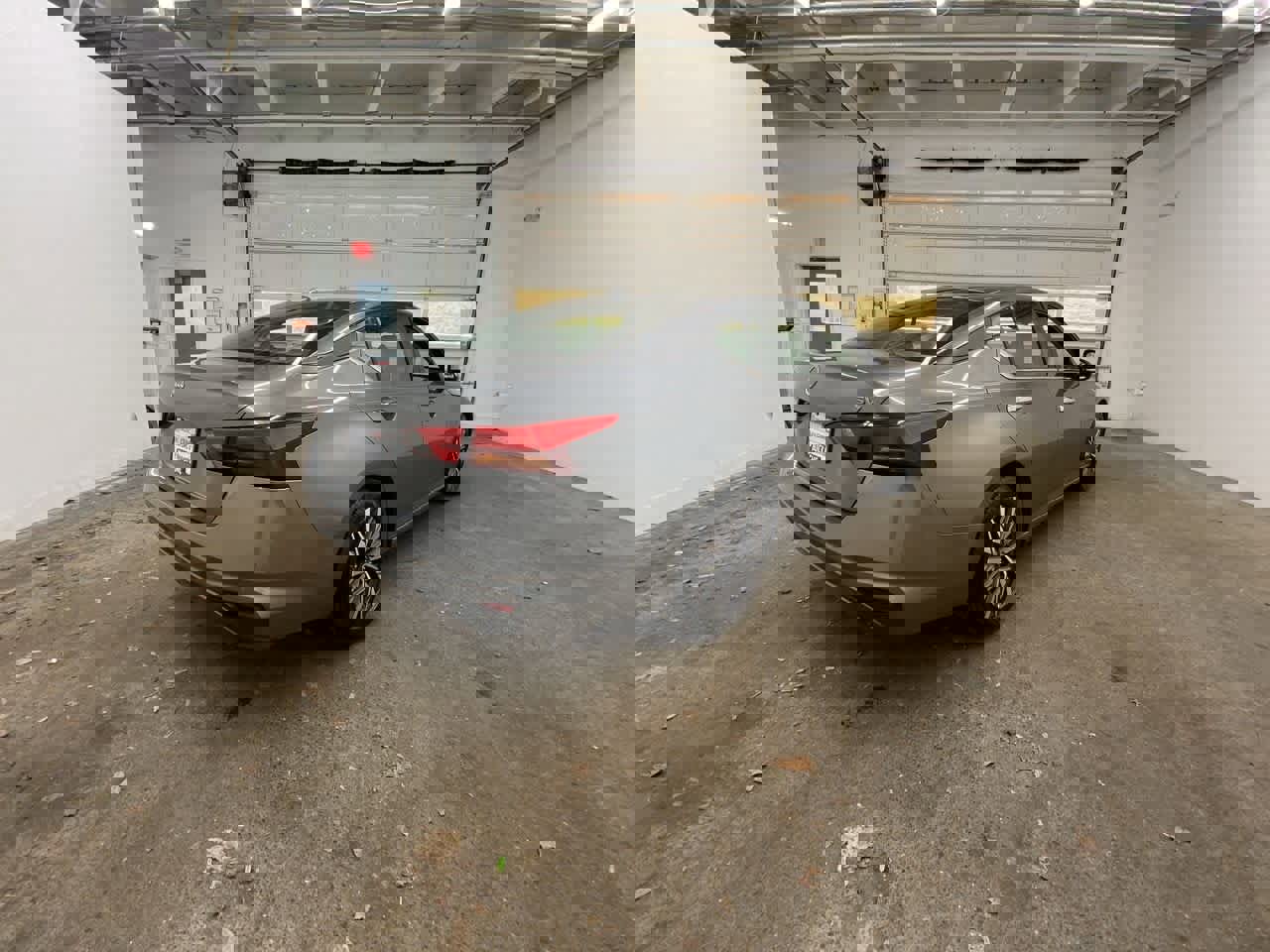 Used 2023 Nissan Altima 2.5 SV image 6