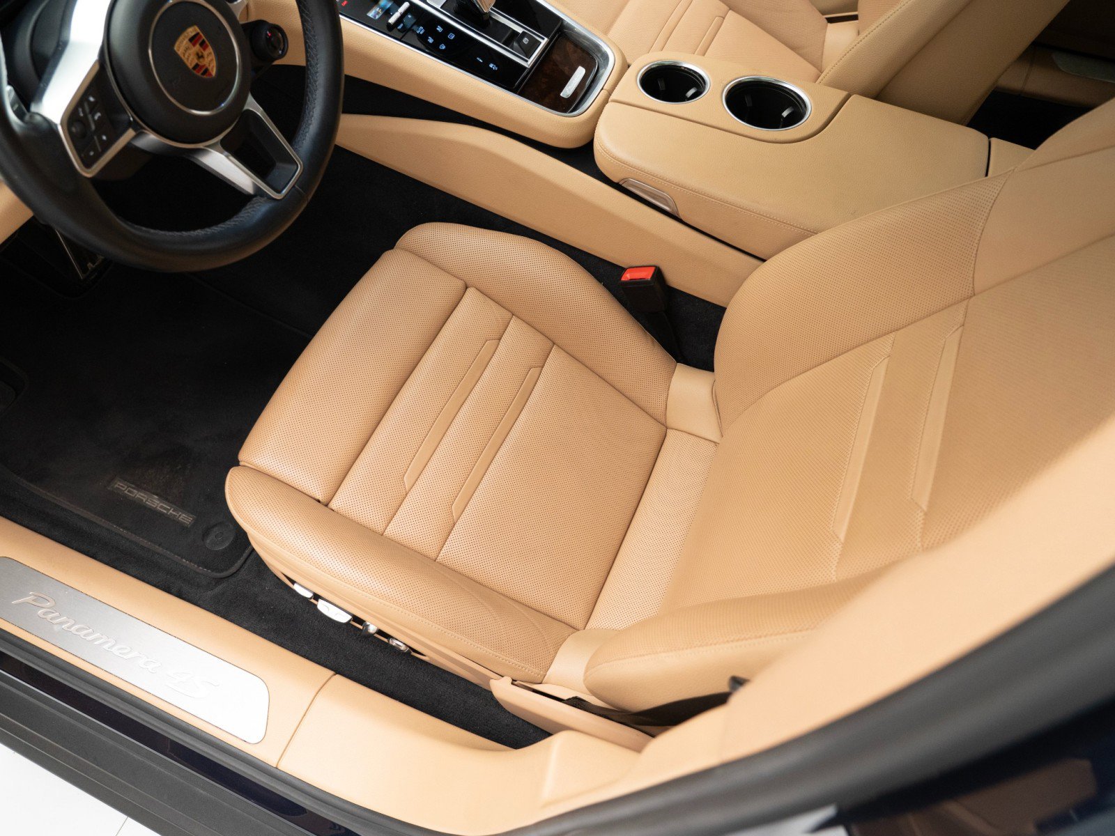 Certified 2018 Porsche Panamera 4S AWD/4WD image 16