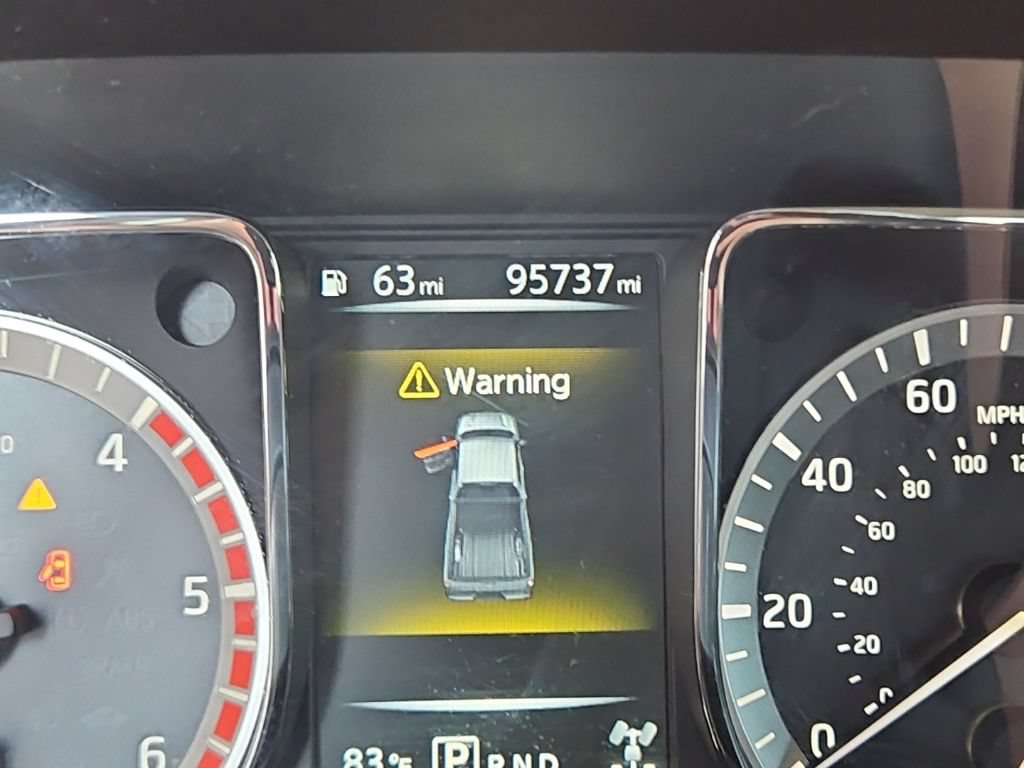 Used 2016 Nissan Titan SL AWD/4WD image 13
