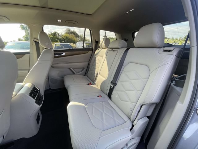Certified 2026 Volkswagen Atlas SE w/ Panoramic Sunroof Package FWD image 13