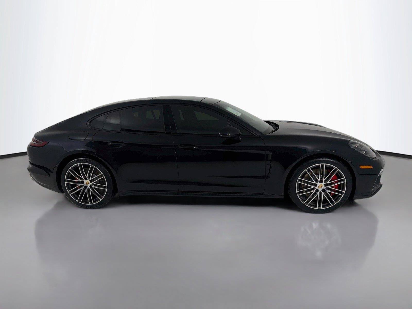 Certified 2018 Porsche Panamera Turbo AWD/4WD image 30