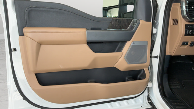 Used 2023 Ford F250 Lariat w/ Lariat Ultimate Package AWD/4WD image 19