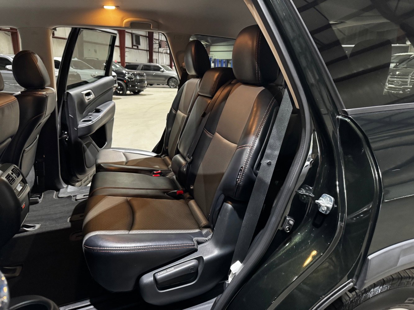 Used 2020 Nissan Pathfinder SV w/ Rock Creek Edition image 17