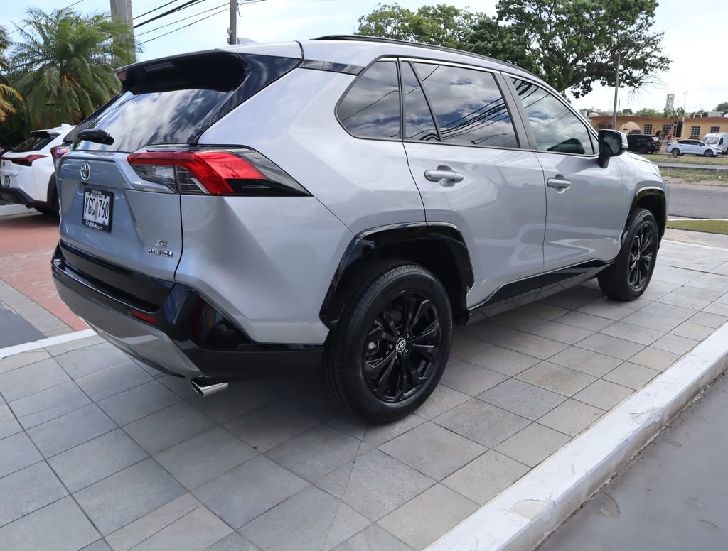 Used 2023 Toyota RAV4 SE AWD/4WD image 5