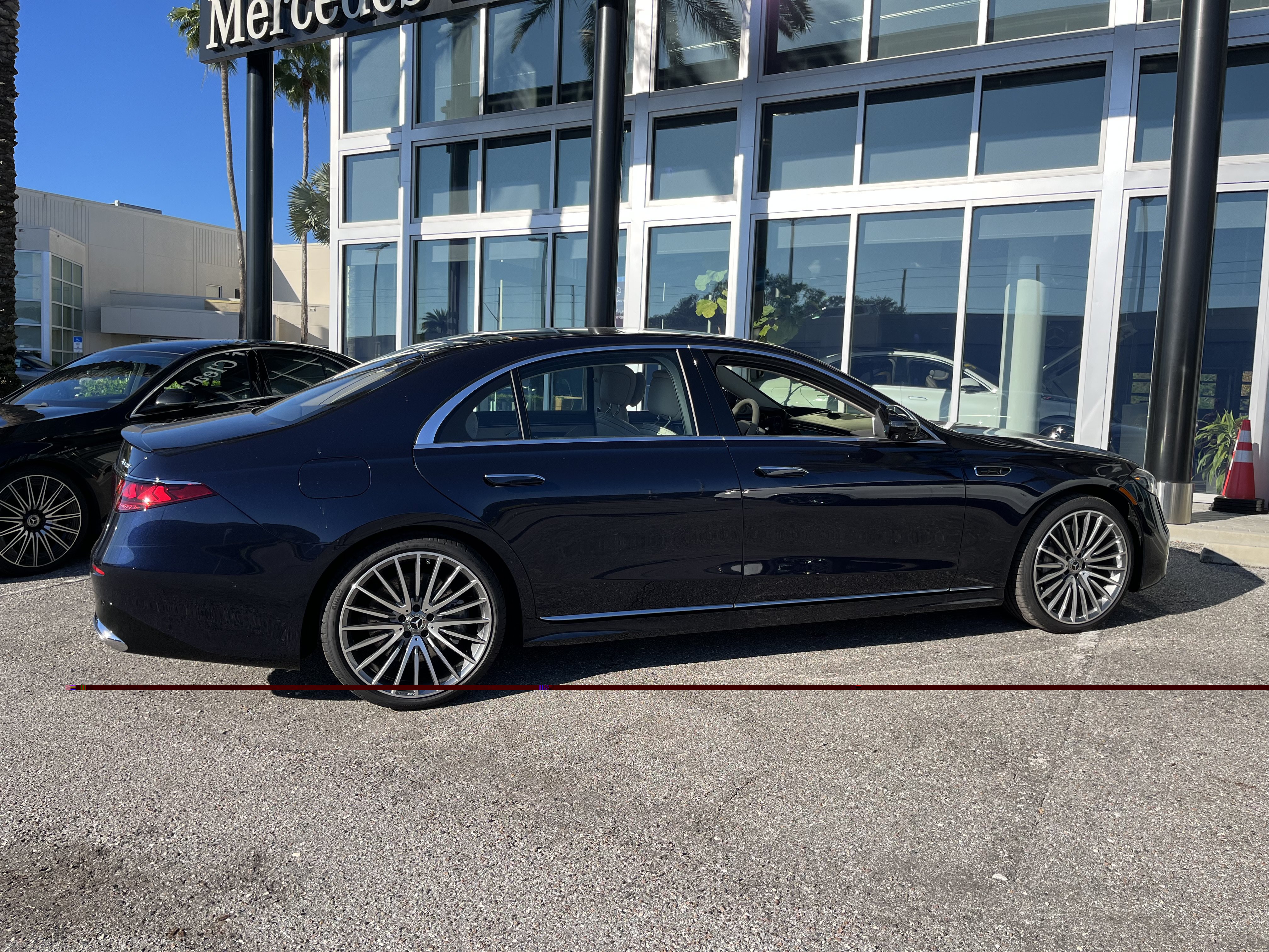 New 2027 Mercedes-Benz S 580 4MATIC Sedan image 6