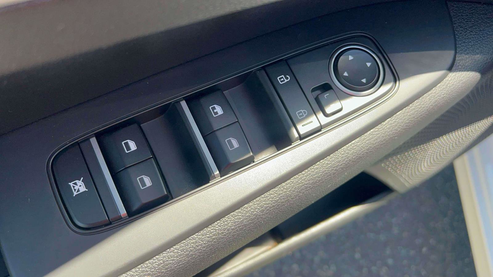 Used 2023 Kia Forte LXS w/ LXS Technology Package FWD image 22