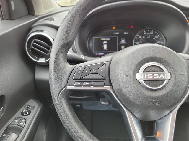 Certified 2022 Nissan Kicks SV w/ Interior Electronics Package FWD image 18