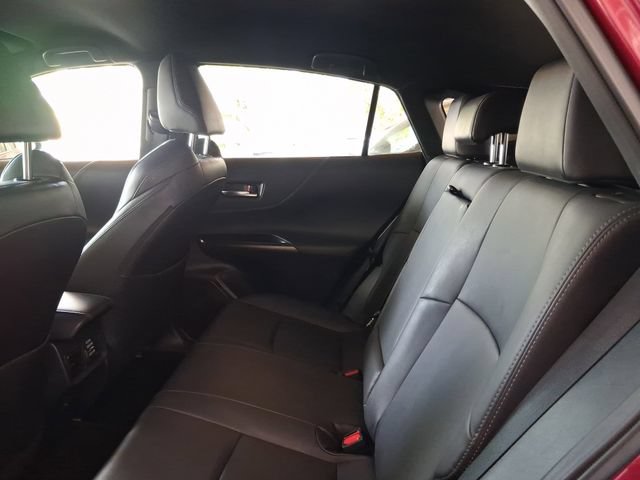 Used 2022 Toyota Venza XLE AWD/4WD image 5