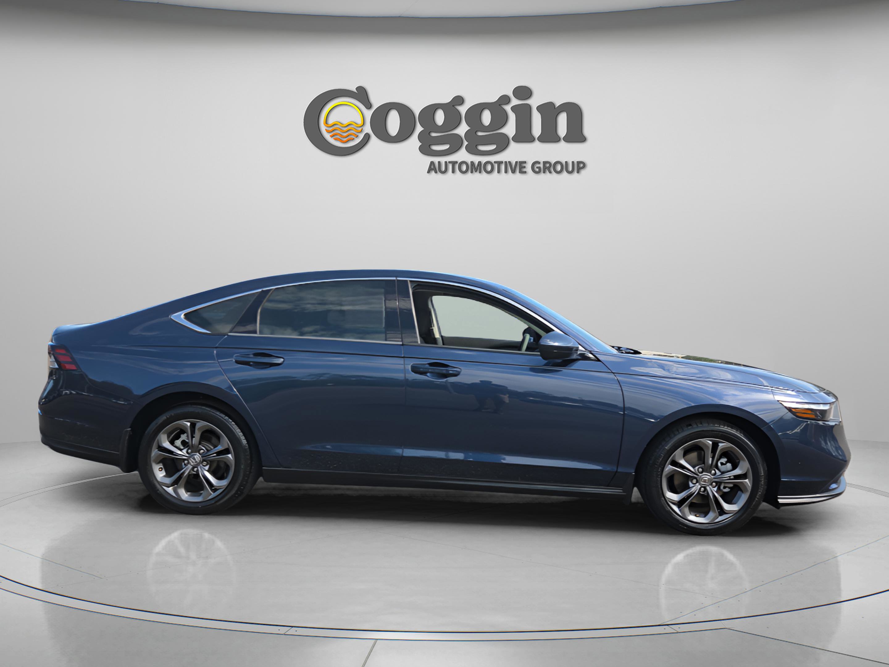 Used 2023 Honda Accord EX image 6