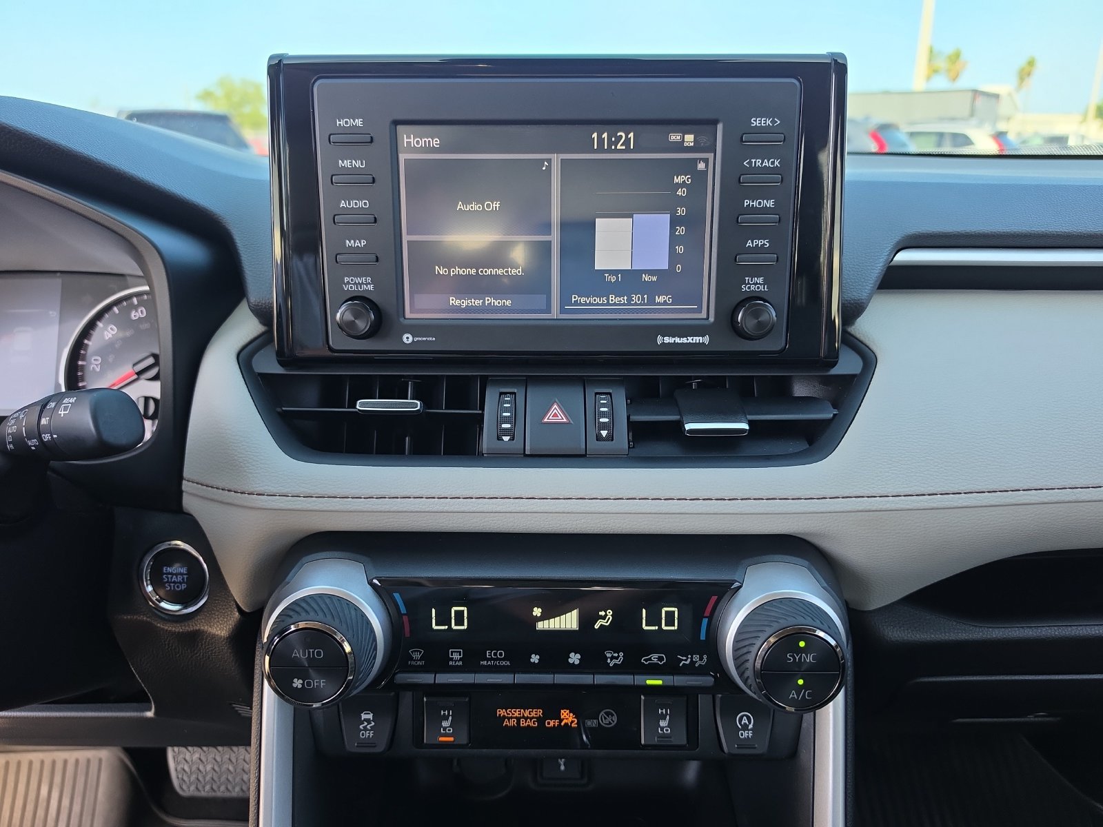Used 2022 Toyota RAV4 XLE Premium AWD/4WD image 18