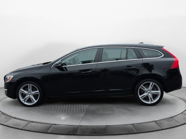 Used 2016 Volvo V60 T5 Premier AWD/4WD image 2