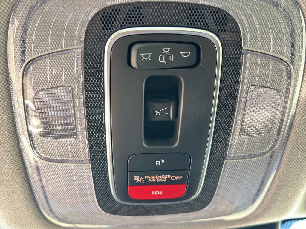 New 2025 Hyundai Elantra Limited image 26