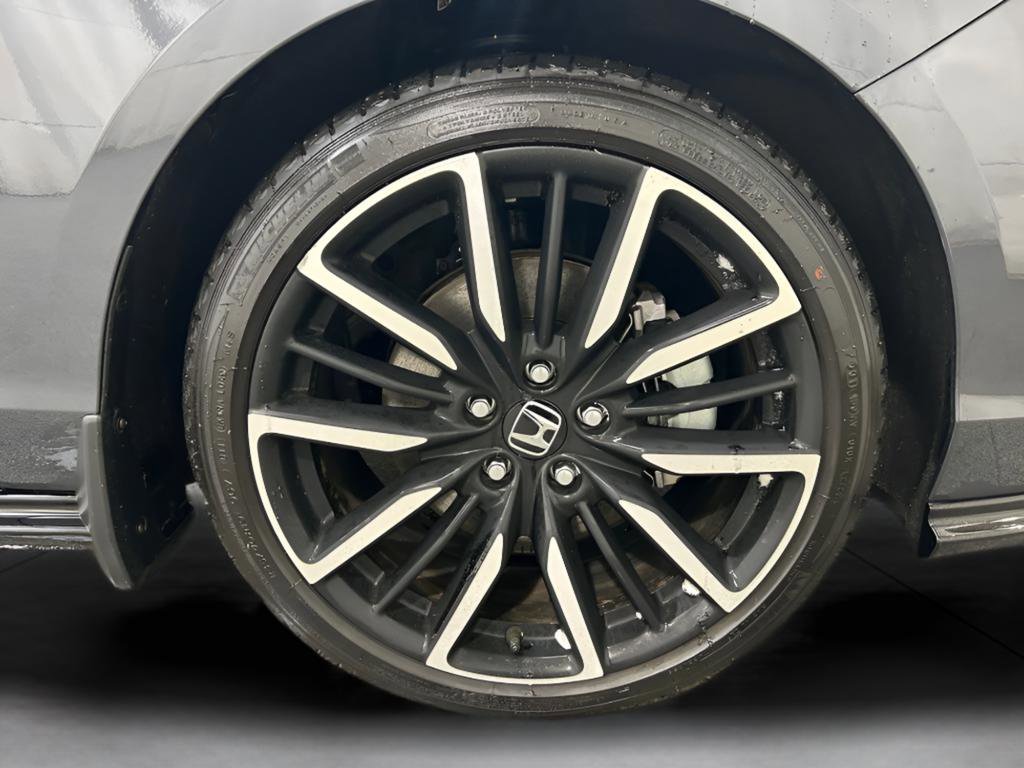 Used 2025 Honda Accord Touring image 25