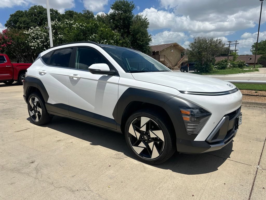 Used 2024 Hyundai Kona Limited AWD/4WD image 23