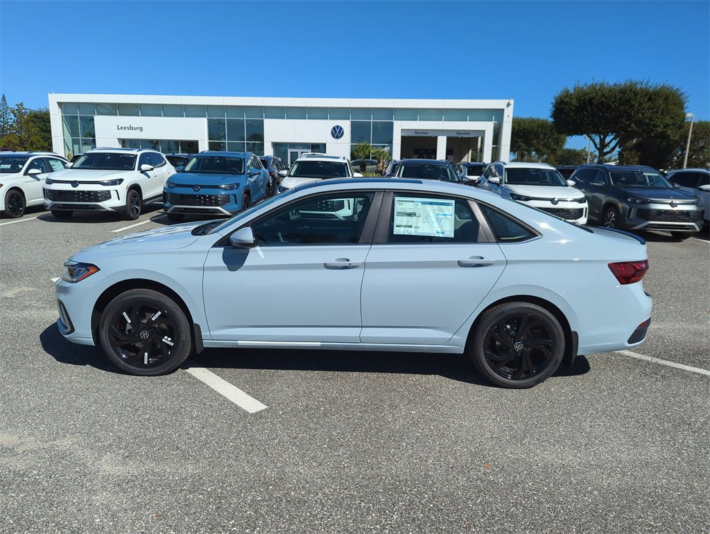 New 2026 Volkswagen Jetta SE image 9