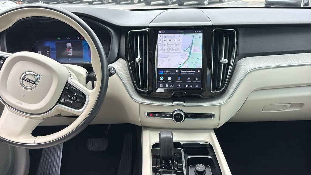 Certified 2024 Volvo XC60 B5 Plus w/ Climate Package AWD/4WD image 6