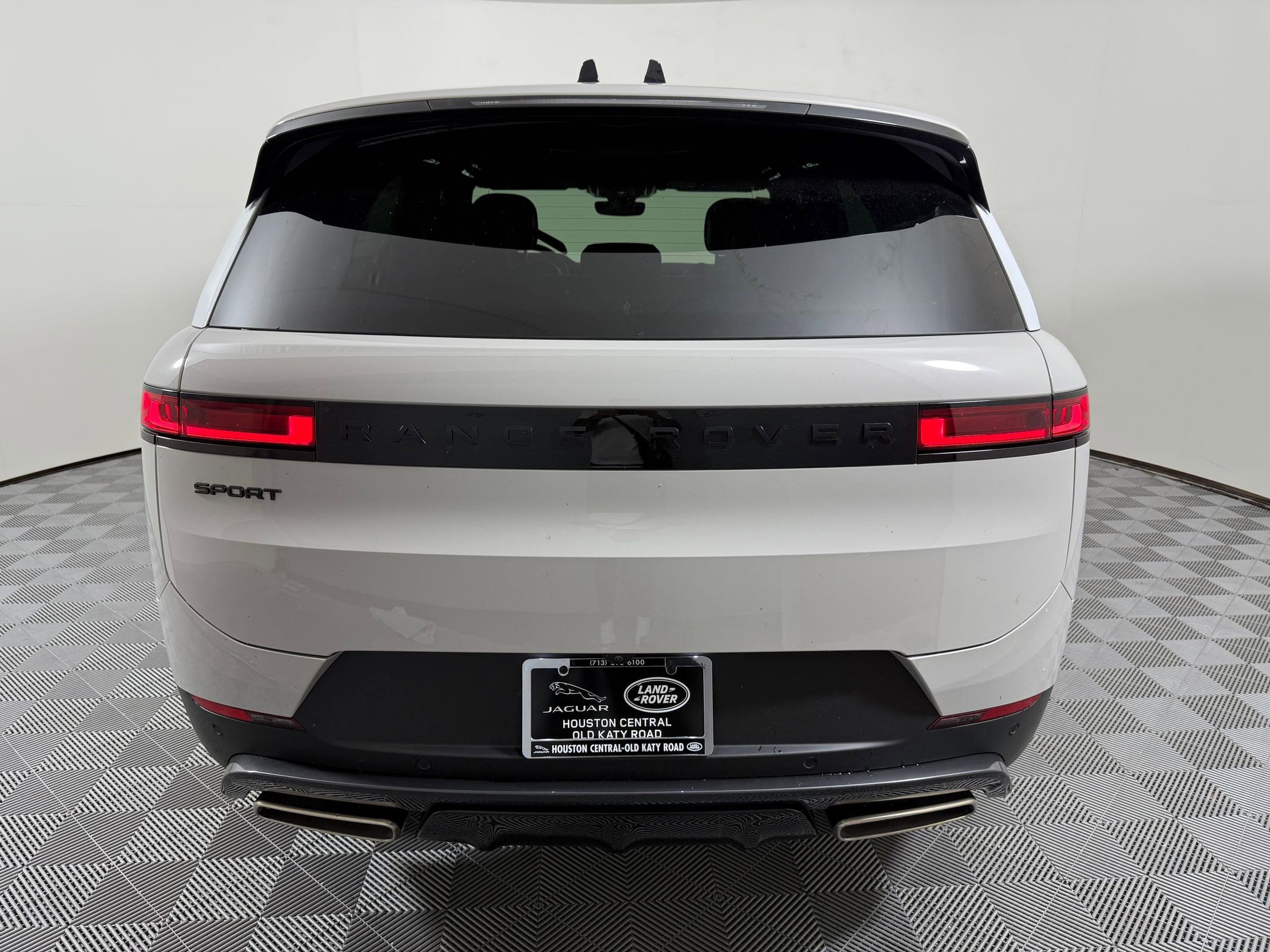 New 2026 Land Rover Range Rover Sport SE AWD/4WD image 10