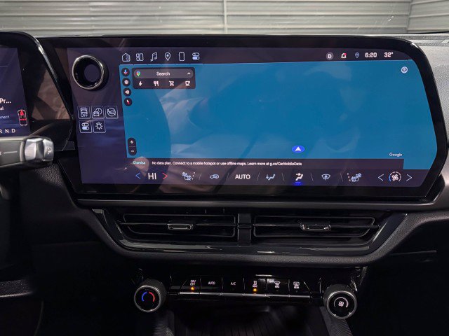 Used 2024 Chevrolet Equinox EV RS w/ Active Safety Package 3 image 23