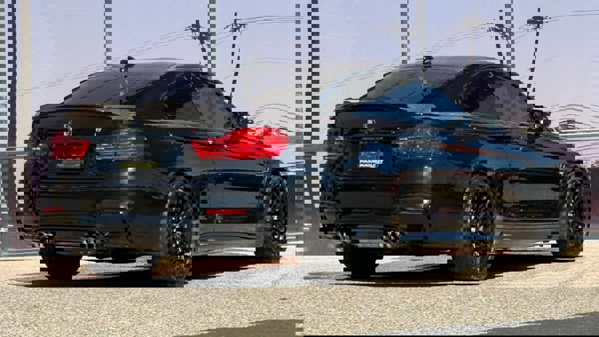 Used 2017 BMW M4 Coupe image 13