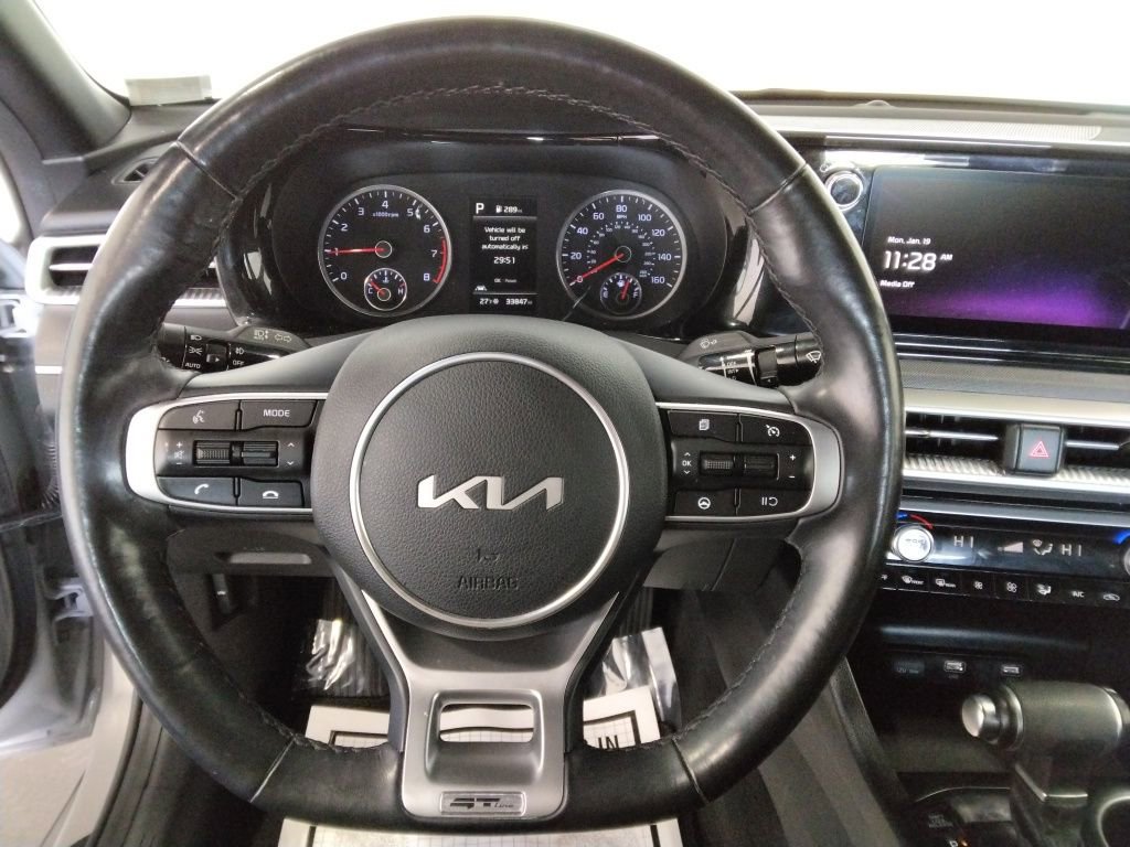 Used 2023 Kia K5 GT-Line image 10