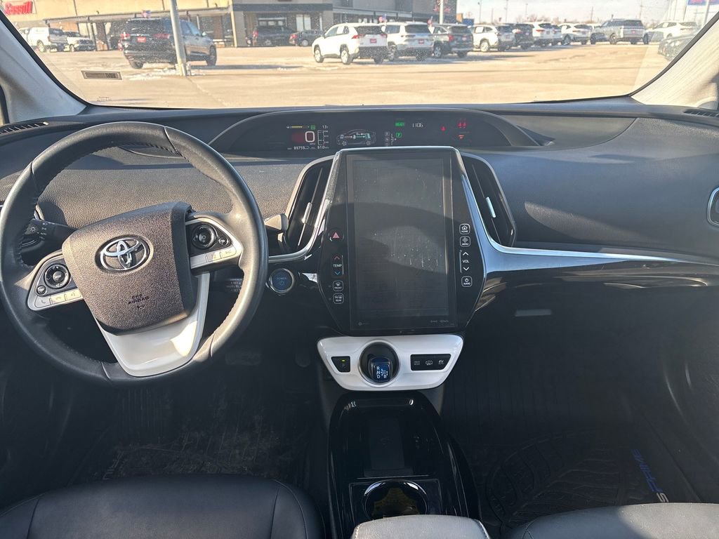 Used 2017 Toyota Prius Prime Premium image 18