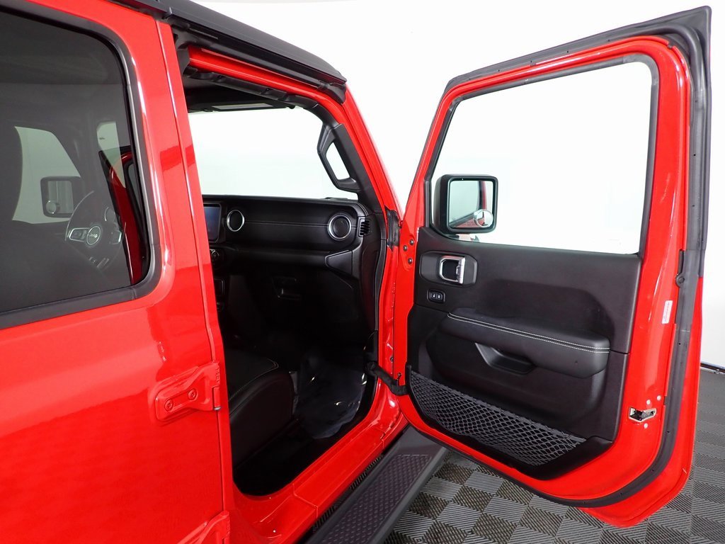 Used 2020 Jeep Gladiator Overland image 29