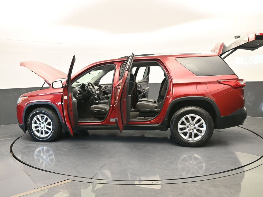 Used 2018 Chevrolet Traverse LT image 73
