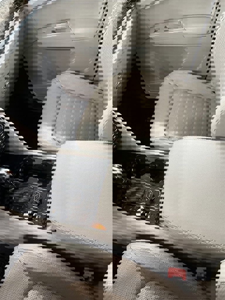 Used 2019 Volkswagen Atlas SEL Premium image 19